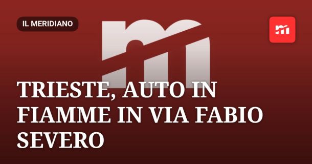 Trieste, auto in fiamme in via Fabio Severo: colonna di fumo nero tra i palazzi